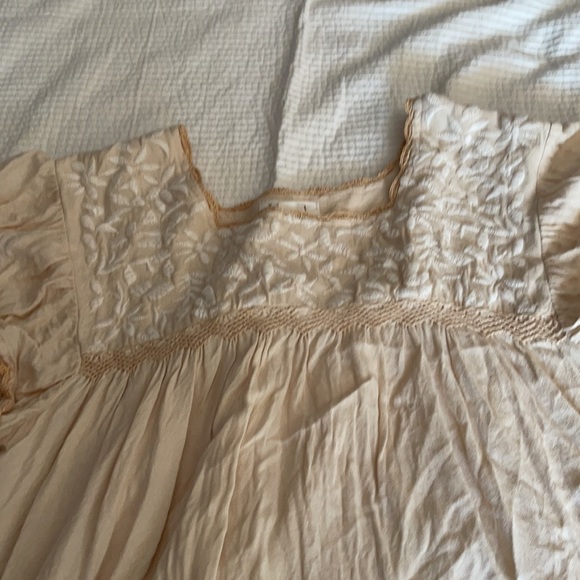 Like new! Dark ivory blouse - Picture 2 of 5